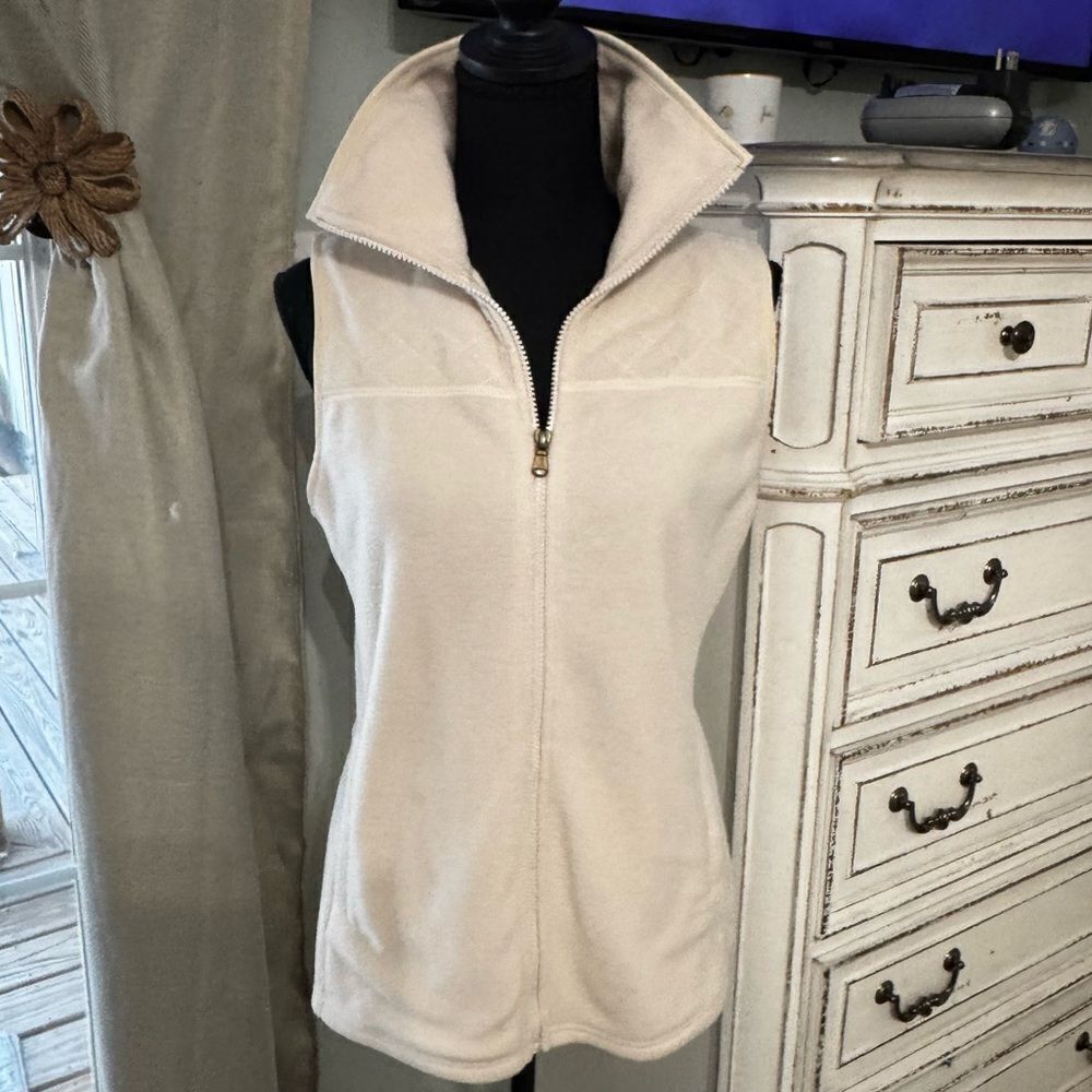 Chaps Ivory fleece quilted vest- excellent condition size small